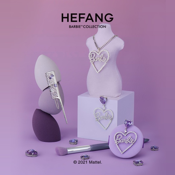 Designer HeFangX Barbie 2021 Edition Fancy Barbie Necklace - Picture 7 of 11